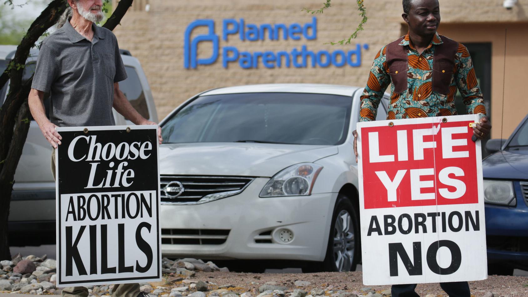 Clinic escorts will provide safety, sanity for patients at Tucson's Planned Parenthood